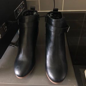 WOMENS BLACK/BROWN BOOTIES SZ 7.5